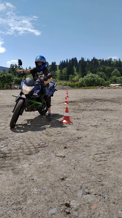 поїздки горами на мотоциклах