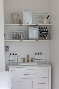 Atelier Skin / Betsy Tomasello, LE, FNC - Photo 3 - Car repair in , Medford