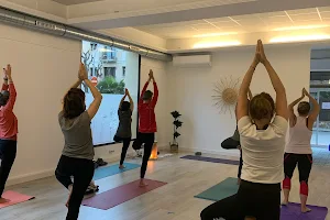 L'ESTUDI -yoga- image