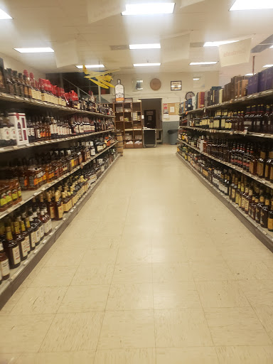 Liquor Store «Penn Liquors», reviews and photos, 1832 Winchester Ave, Martinsburg, WV 25405, USA