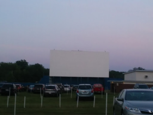 Drive-in Movie Theater «Skyway Twin Drive-In Theatre», reviews and photos, 1825 N Leavitt Rd NW, Warren, OH 44485, USA