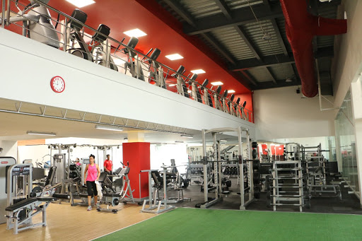 Life & Fitness Swimming and Sport Club