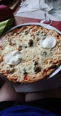 Pizza du Pizzeria Le Capri à Priziac - n°6