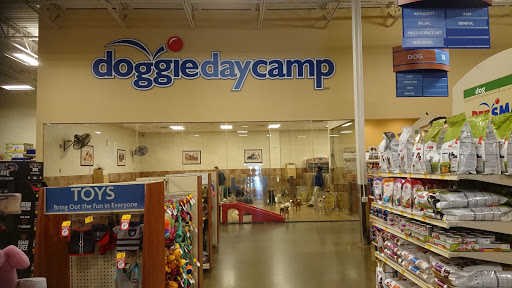 Pet Supply Store «PetSmart», reviews and photos, 3347 E Foothill Blvd, Pasadena, CA 91107, USA