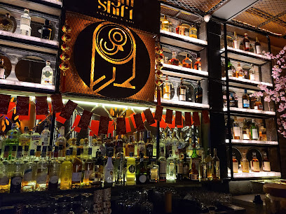 Hình Ảnh Night Shift Cocktail and Wine Bar