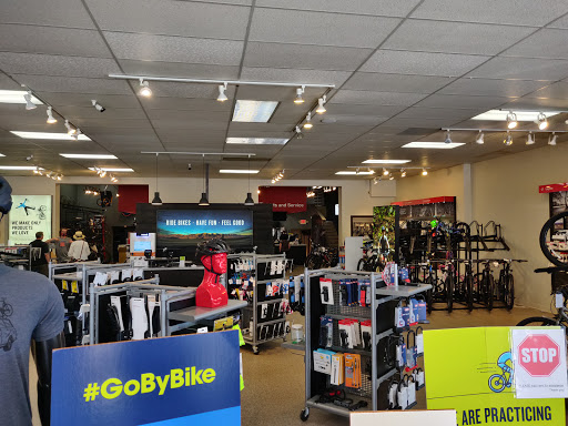 Bicycle Store «Trek Bicycle Store», reviews and photos, 639 Ogden Ave, Downers Grove, IL 60515, USA