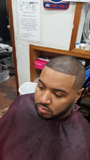 Barber Shop «Naps Barber Shop», reviews and photos, 1109 W Roosevelt Rd, Maywood, IL 60153, USA
