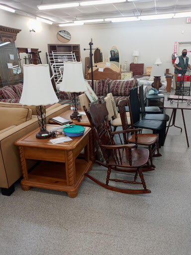 Thrift Store «Gulfside Hospice Thrift Shoppe», reviews and photos, 36524 FL-54, Zephyrhills, FL 33542, USA