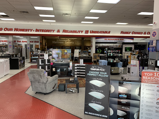 Appliance Store «P.C. Richard & Son», reviews and photos, 713 Hillside Avenue, New Hyde Park, NY 11040, USA