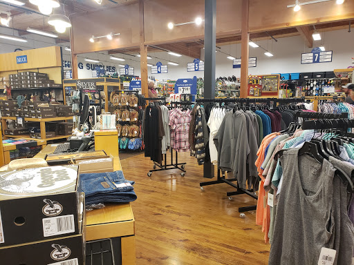 Animal Feed Store «Wilco Farm Store», reviews and photos, 2300 E Hancock St, Newberg, OR 97132, USA