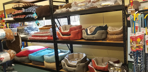 Pet Supply Store «Lazy Creek Discount Pet Food & Supplies», reviews and photos, 351 E Church St, Leesville, SC 29070, USA