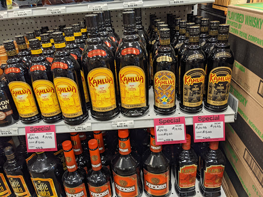 Liquor Store «North Salem Beverage», reviews and photos, 2829 Lancaster Dr NE, Salem, OR 97305, USA