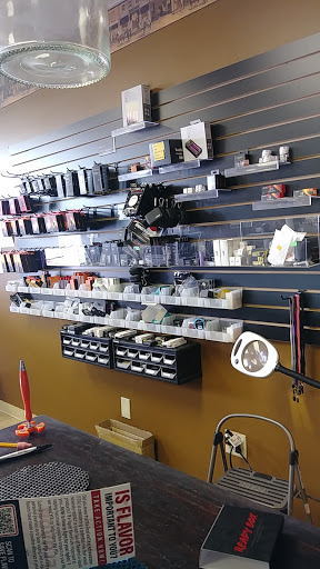 Vaporizer Store «Smokers Wanted Vapor Company», reviews and photos, 2180 Perry Lane Rd #101, Brunswick, GA 31525, USA