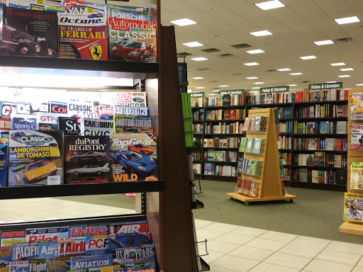 Book Store «Barnes & Noble», reviews and photos, 828 County Rd 42 W, Burnsville, MN 55337, USA