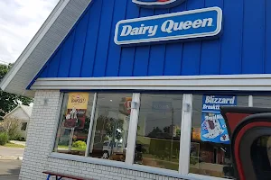 Dairy Queen (Treat) image