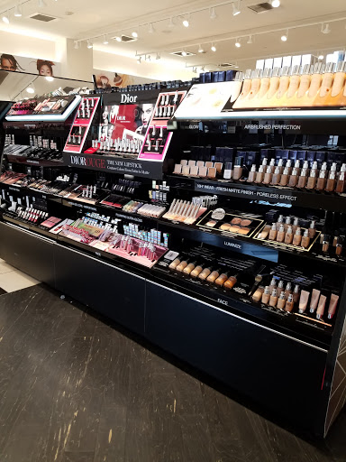 Cosmetics Store «SEPHORA», reviews and photos, 639 E Shaw Ave, Fresno, CA 93710, USA