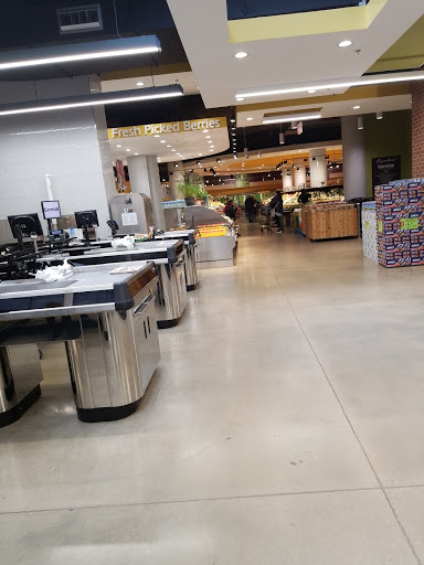 Supermarket «Cermak Fresh Produce», reviews and photos, 4000 W Diversey Ave, Chicago, IL 60639, USA