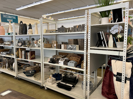 Home Goods Store «Tuesday Morning», reviews and photos, 2516 Cantrell Rd i, Little Rock, AR 72202, USA