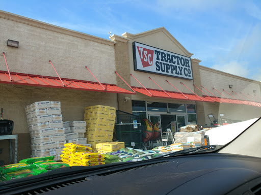Home Improvement Store «Tractor Supply Co.», reviews and photos, 1800 US-90, Castroville, TX 78009, USA