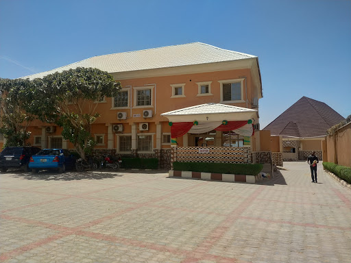 Ahuta Hotel, No 2, Zango Street, Opposite Alliance Bakery, Kofar Kaura Katsina, Katsina (Capital City), Nigeria, American Restaurant, state Katsina