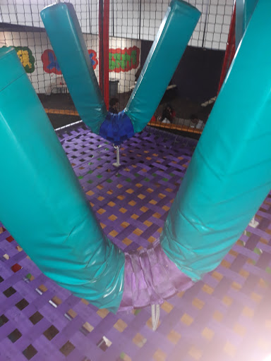 Roller Skating Rink «Magic Wheels Skating Center», reviews and photos, 1671 Fort Campbell Blvd, Clarksville, TN 37042, USA