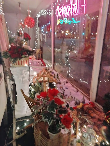 Florist «Rialto Florist», reviews and photos, 114 S Riverside Ave, Rialto, CA 92376, USA