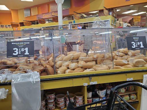 Grocery Store «Northgate Gonzalez Markets», reviews and photos, 6801 Atlantic Ave, Bell, CA 90201, USA