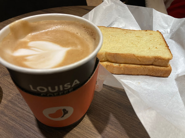Louisa Coffee 路易．莎咖啡(士林捷運門市)