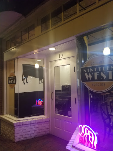 Live Music Venue «Tally Ho Theater», reviews and photos, 19 W Market St, Leesburg, VA 20175, USA