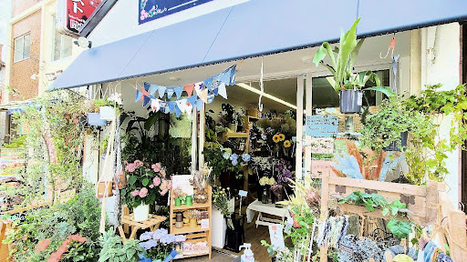 クレール アンジェリケ 関大前店 花と手作り雑貨のお店