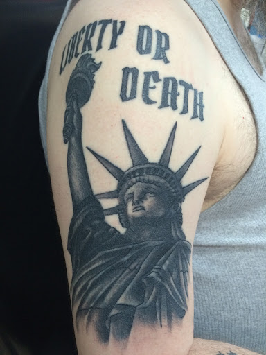 Tattoo Shop «Blue Line Tattoo», reviews and photos, 523 Main St, La Crosse, WI 54601, USA