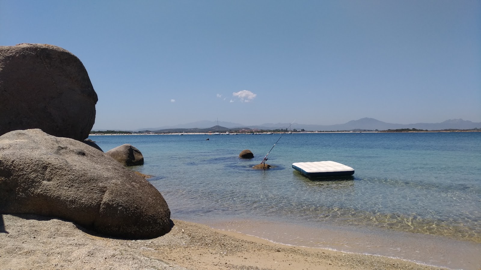Bunthe Beach'in fotoğrafı kirli temizlik seviyesi ile