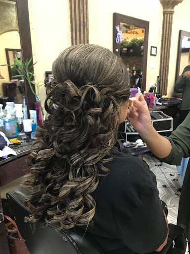 Beauty Salon «Arte Y Creacion Beauty Salon», reviews and photos, 3202 E Greenway Rd, Phoenix, AZ 85032, USA