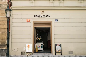 HoneyMoonCz image
