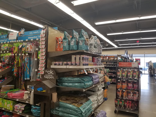 Pet Supply Store «Petco Animal Supplies», reviews and photos, 8161 Beverly Blvd, Los Angeles, CA 90048, USA