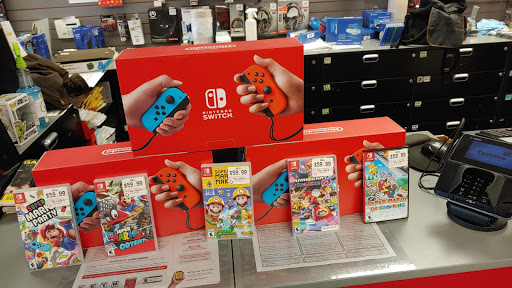 Video Game Store «GameStop», reviews and photos, 4190 Vinewood Ln N #112, Minneapolis, MN 55442, USA