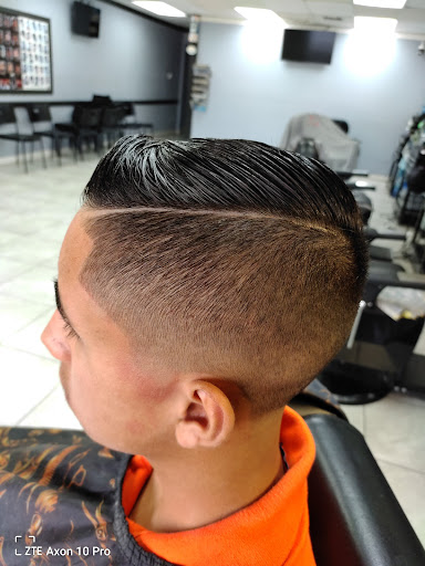 Barber Shop «Creative Styles Barber Shop», reviews and photos, 3384 Cypress Gardens Rd, Winter Haven, FL 33884, USA