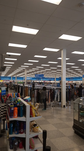 Clothing Store «Ross Dress for Less», reviews and photos, 1930 SW Wanamaker Rd, Topeka, KS 66604, USA