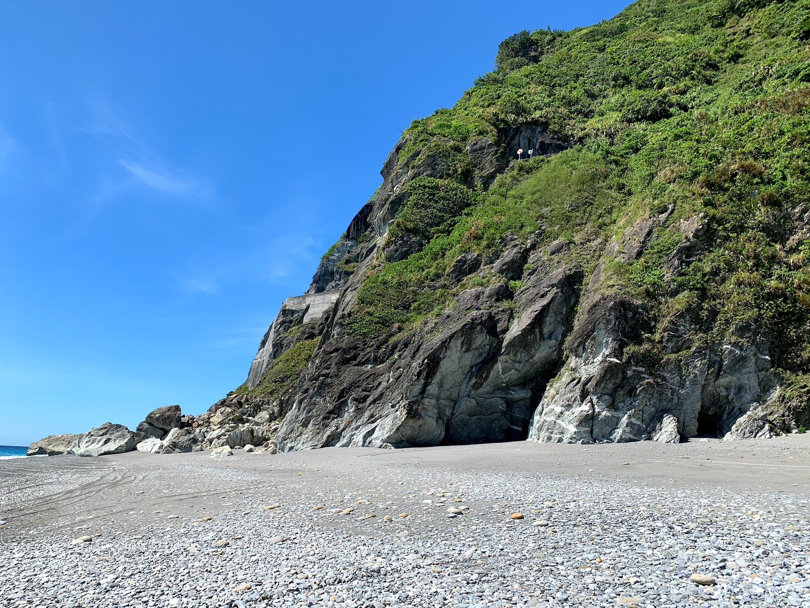 Photo of Heren Beach wild area