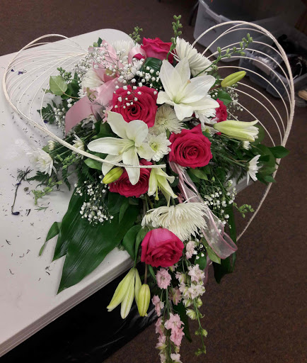 Florist «Walden Floral Design Co Inc», reviews and photos, 1701 Ogden Ave, Downers Grove, IL 60515, USA