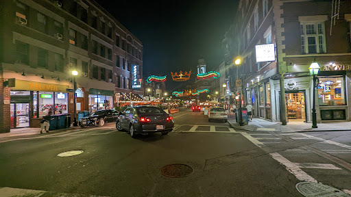 Liquor Store «Hanover Wine & Spirits», reviews and photos, 363 Hanover St, Boston, MA 02113, USA