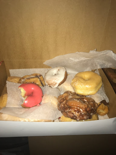 Donut Shop «Donut Stop», reviews and photos, 1256 S 13th St, Omaha, NE 68108, USA