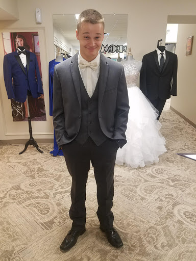 Bridal Shop «J & B Bridals & Formals», reviews and photos, 136 S Main St, Chambersburg, PA 17201, USA