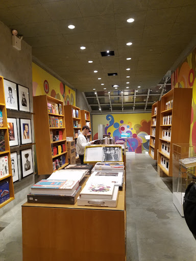 Book Store «TASCHEN Store New York», reviews and photos, 107 Greene St, New York, NY 10012, USA