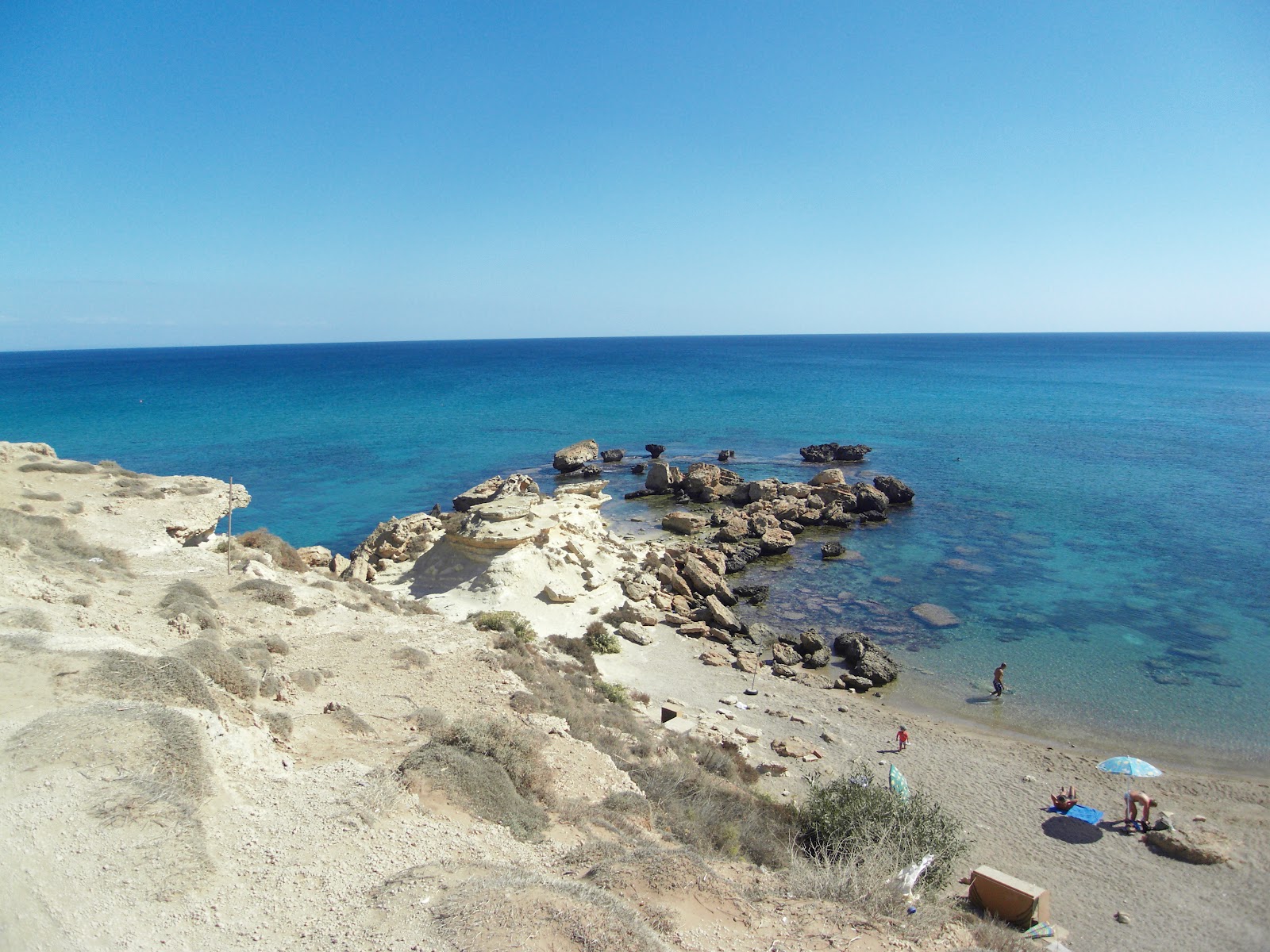Paralimni Beach'in fotoğrafı ve yerleşim