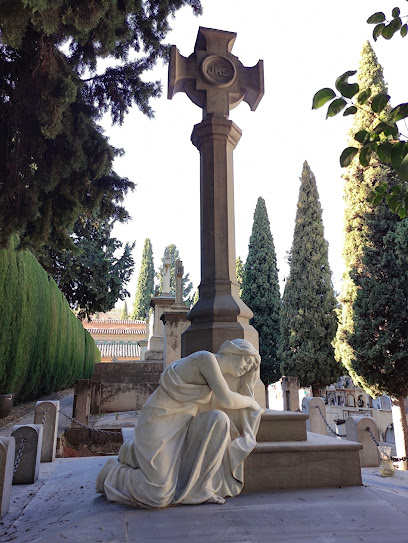 Emucesa: Funeraria y cementerio de San José de Granada