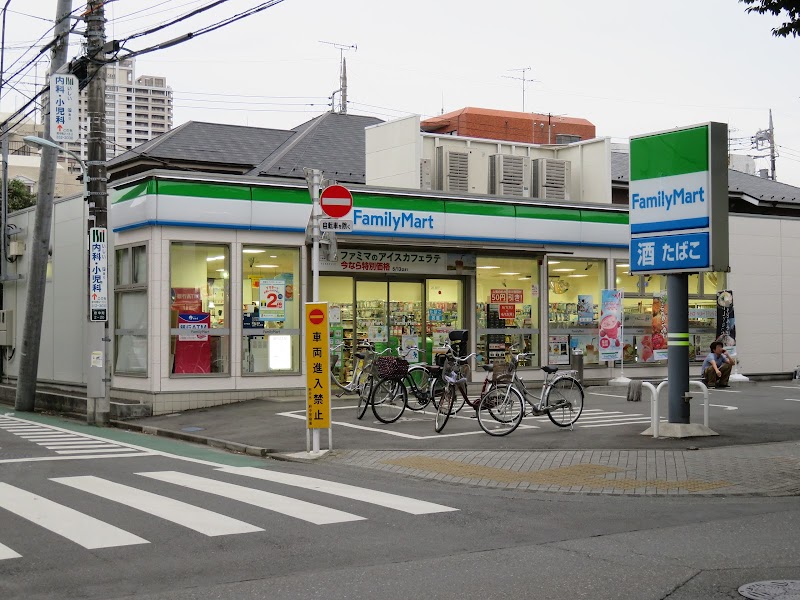 ファミリーマート ルミエール府中前店