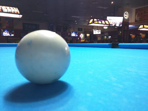 Sports Bar «Brass Rail Sports Bar, Restaurant & Pool Hall», reviews and photos, 4940 NE 81st St, Kansas City, MO 64119, USA