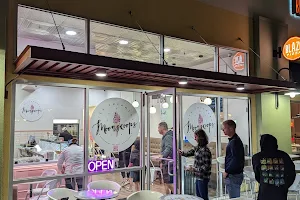 MoonScoops Ice Creamery image
