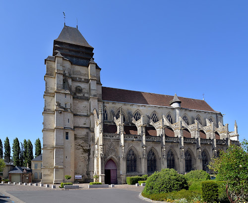 attractions Église Saint-Michel Pont-l'Évêque
